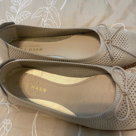 Cloud feel cushioning Cole Haan Grand series - Picture 2 of 3